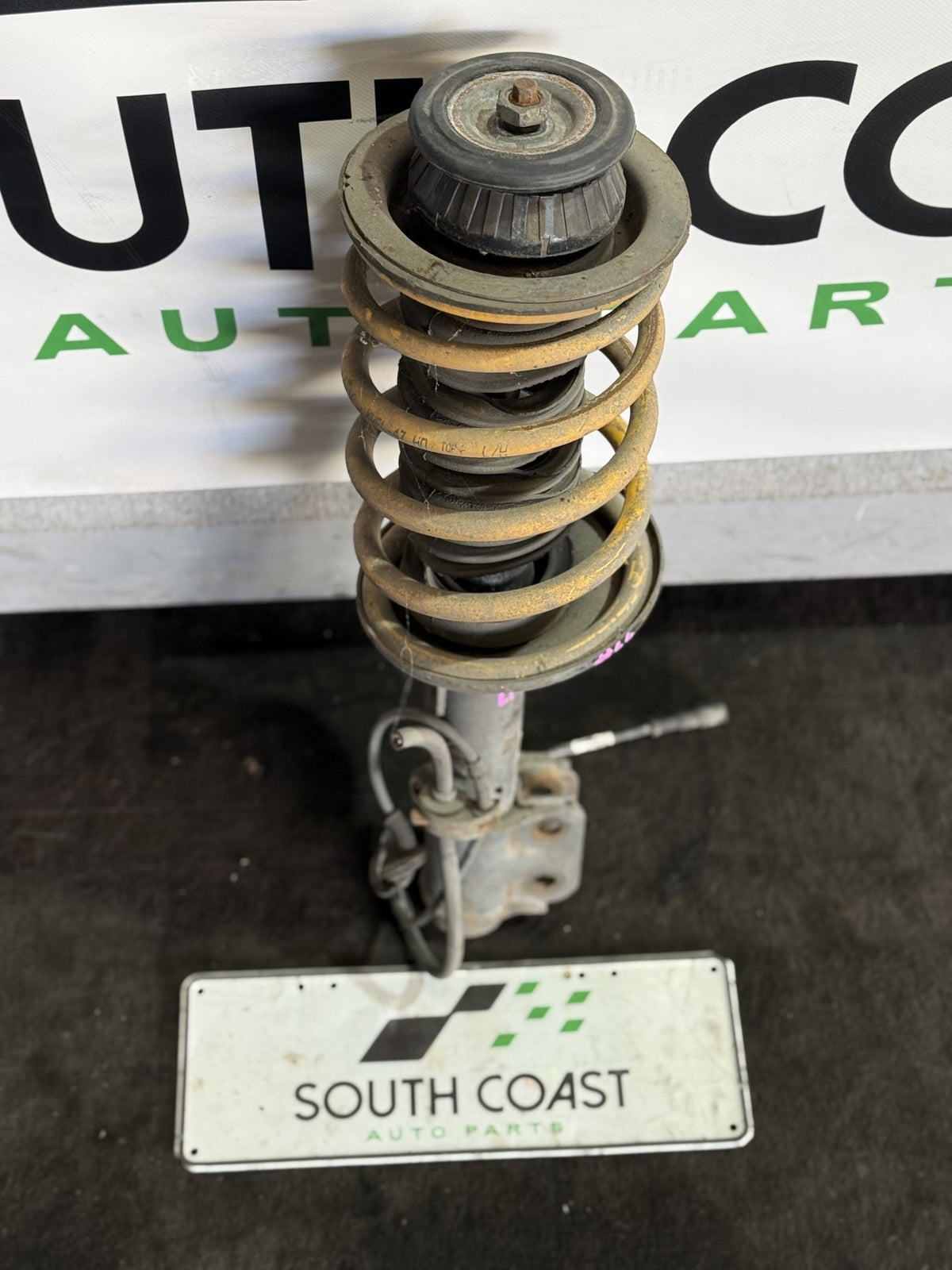 2005-2006 Holden Commodore VZ Left Front Suspension D21MY143