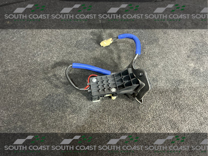 2011 Holden Commodore VE Fuel Flap Release Solenoid 92219624