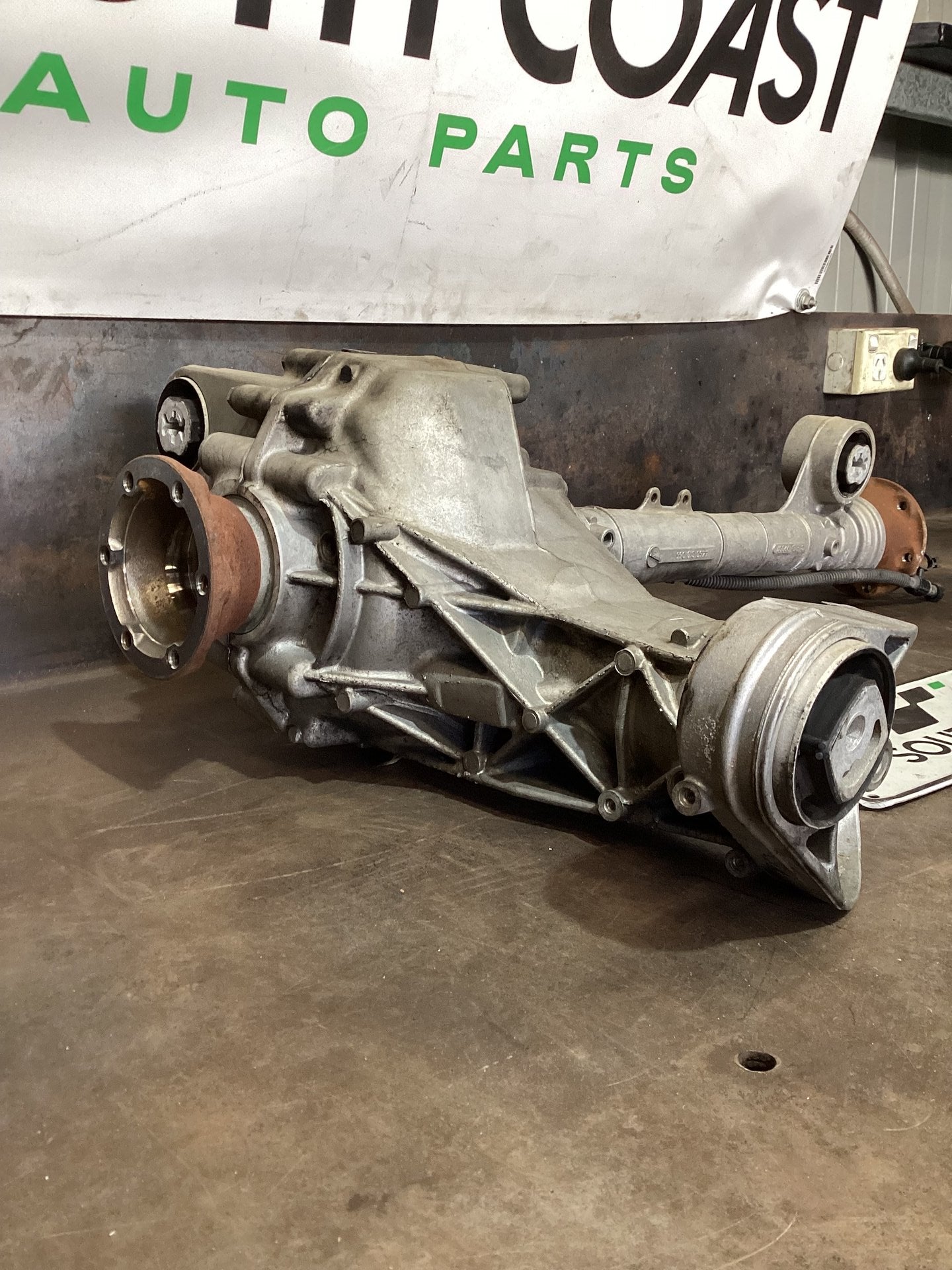 2018 Volkswagen Amarok Front Differential Assembly 0C1409506B