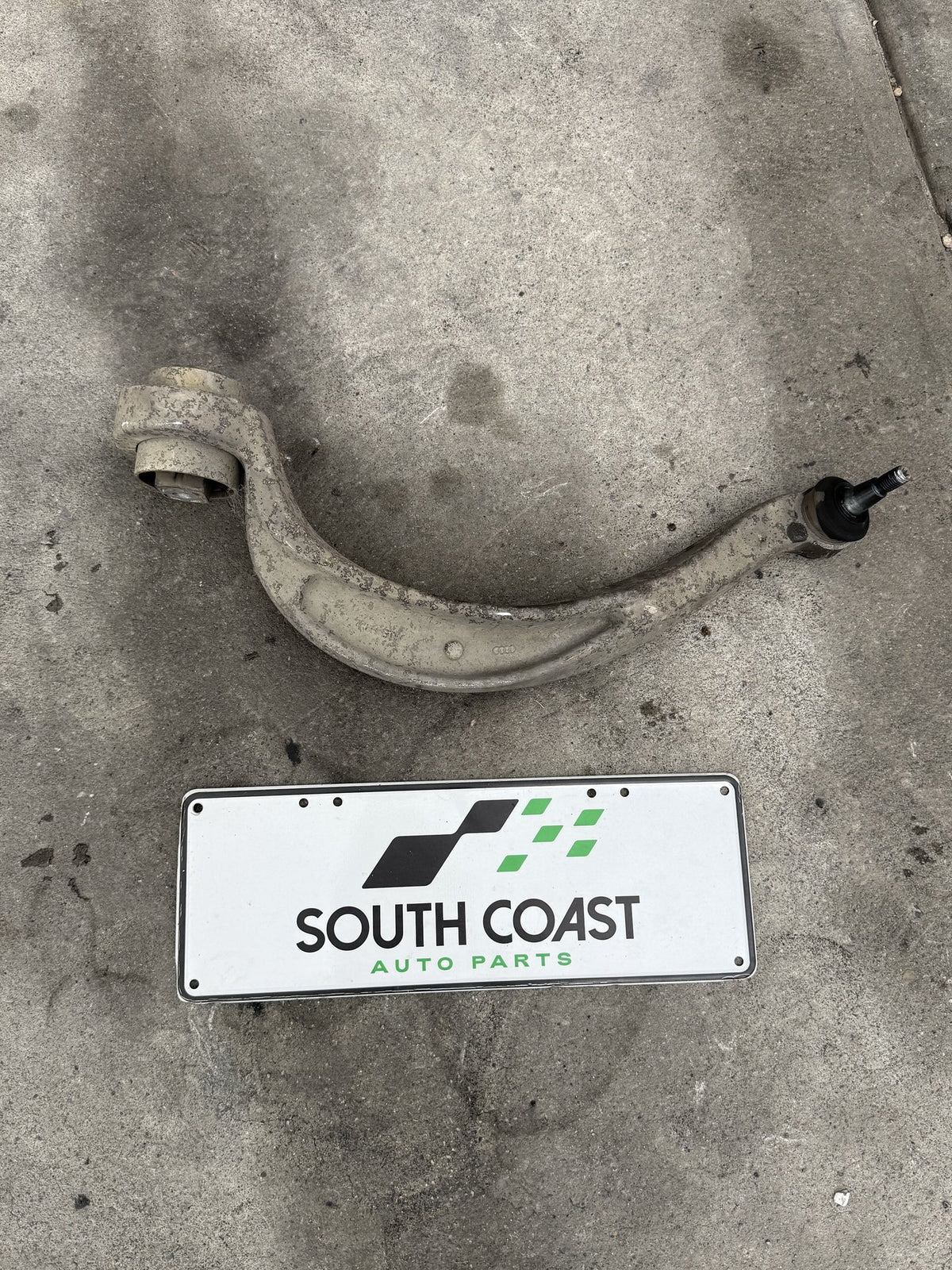2009 Audi A4 B8 WAUZZ8K9AA071441 Right Rear Lower Control Arm 8K0407696E