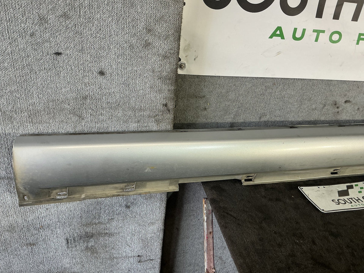 2002-2004 Holden Commodore VY Right Side Skirt 92084845
