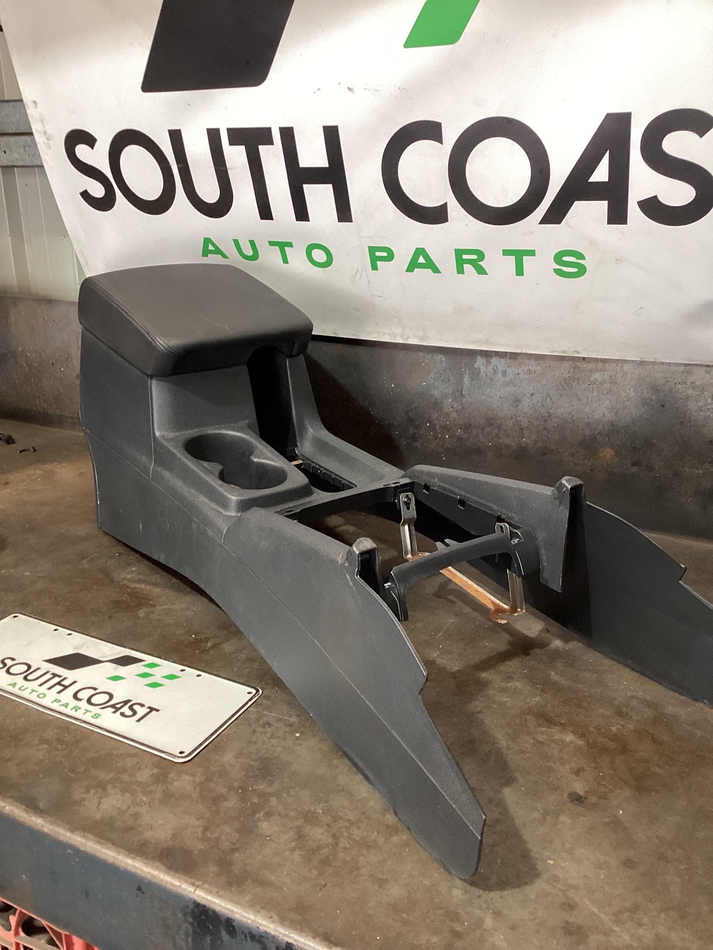 2018 Volkswagen Amarok Centre Console