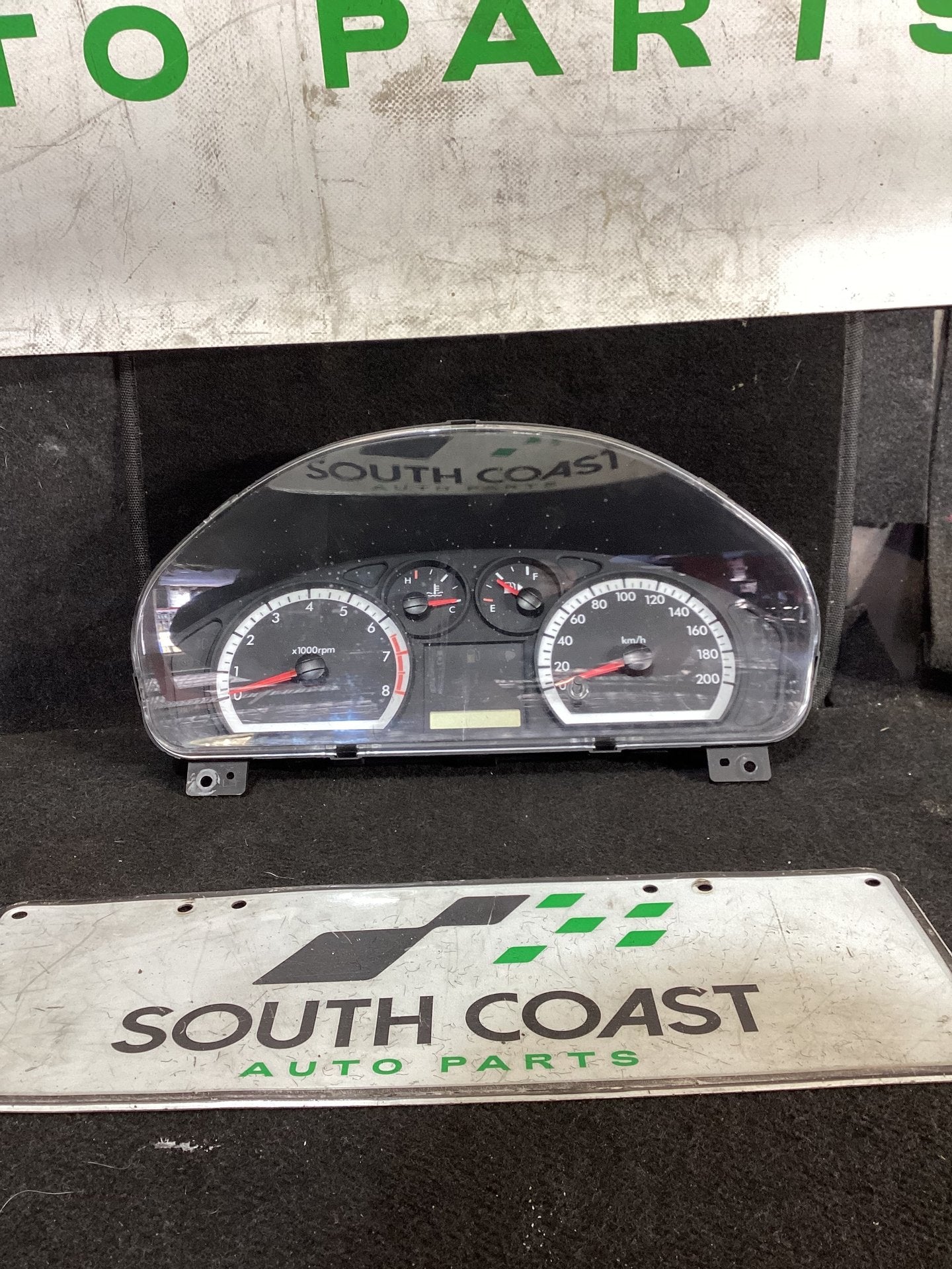 2009 Holden Barina TK KL3SF08619B693402 Instrument Cluster b29d200117
