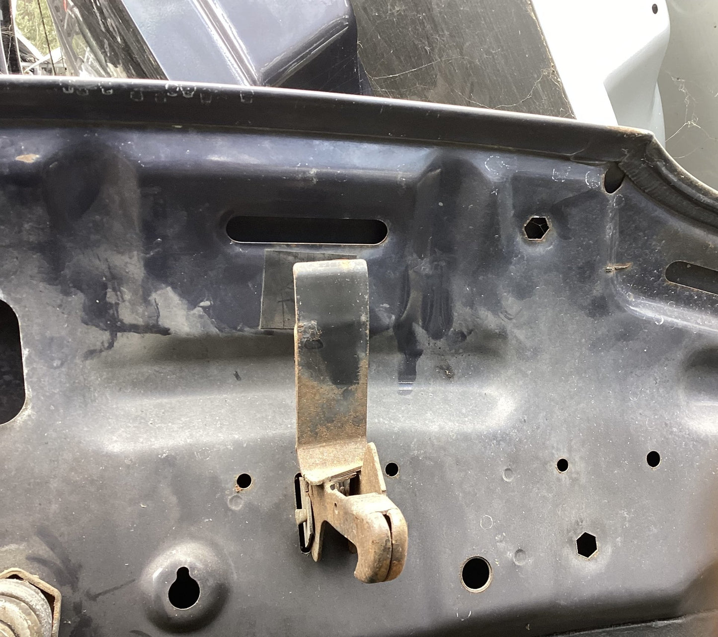 Holden Commodore VR  Bonnet