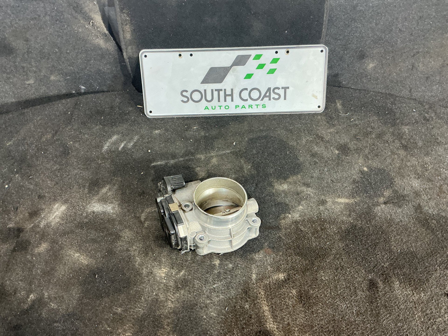 2013 Holden Ute VF  Throttle Body