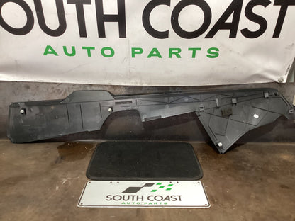 2011 Holden Commodore VE Right Centre Console Side Trim 92260951