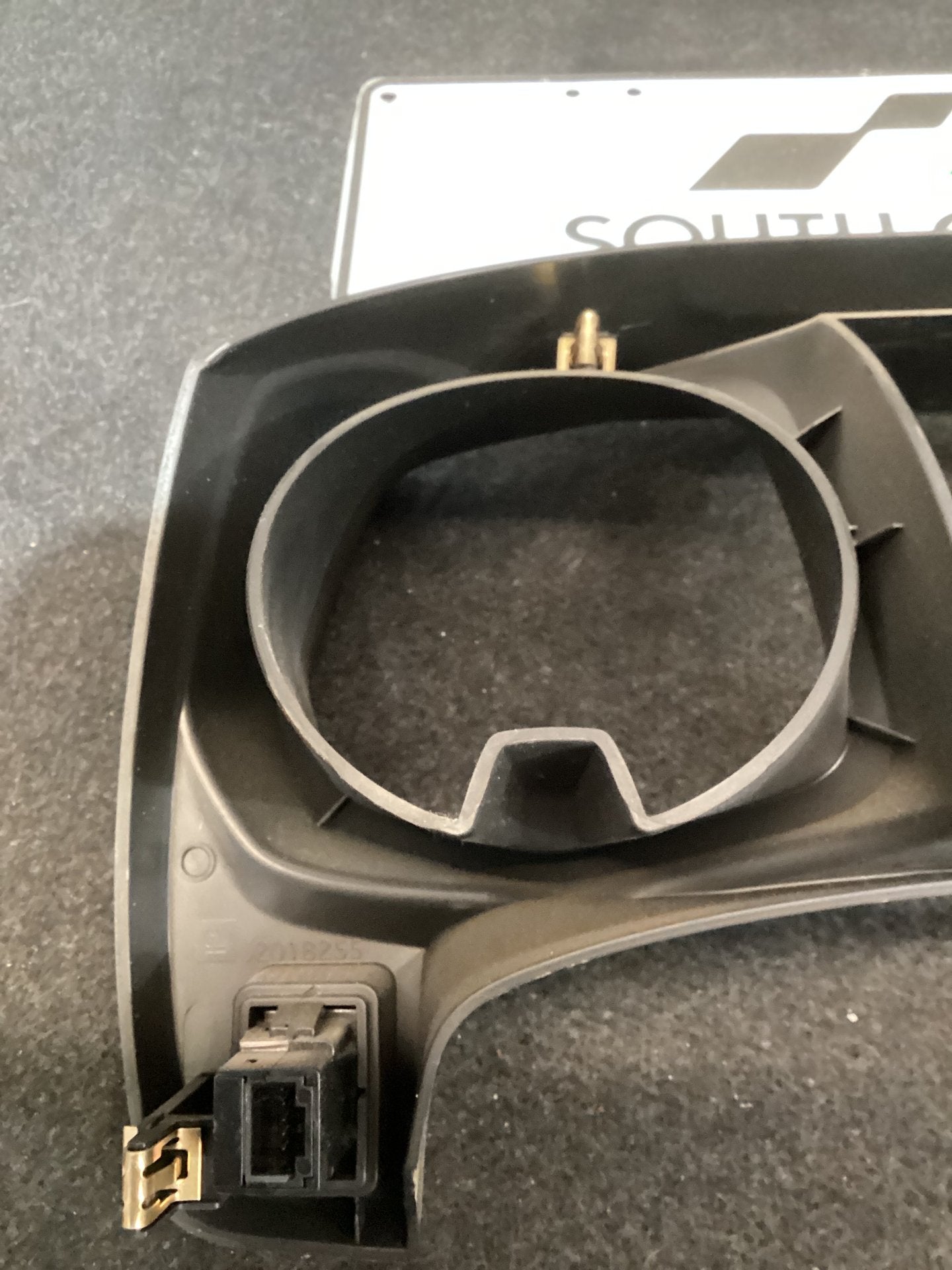 Holden Colorado RG U148CK Instrument Cluster Fascia 52018255