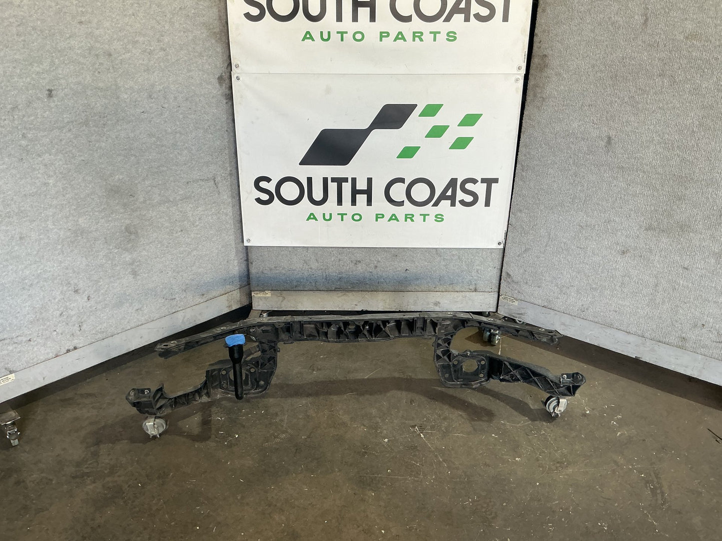Holden Calais VE 6G1EX55768L940846 Radiator Support