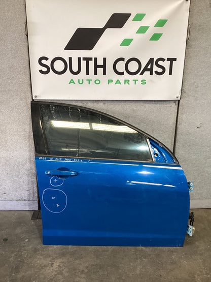 2011-2013 Holden Commodore VESV6 Sportwagon Right Front Door PAINTCODE824T