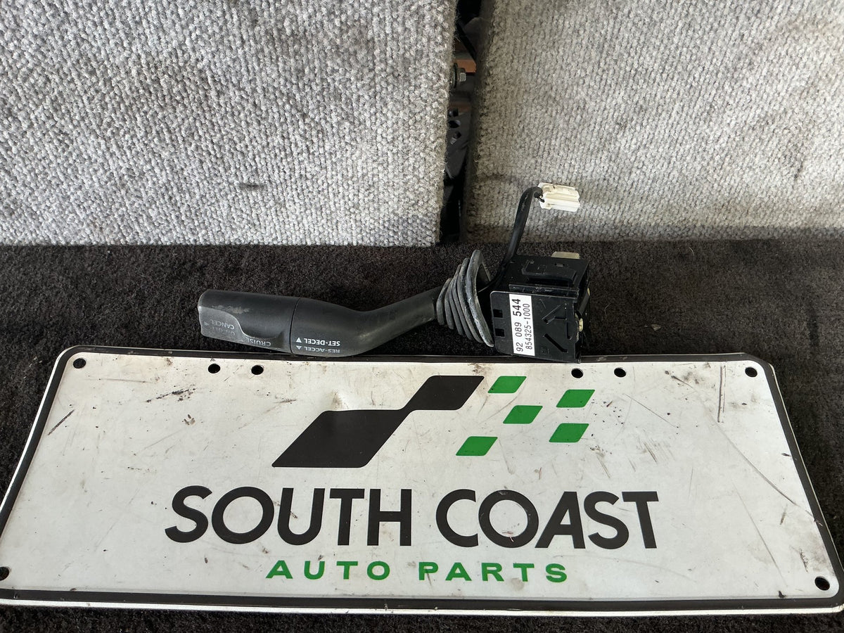2002-2004 Holden Commodore VY Indicator Stalk 92089544