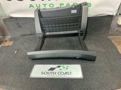 2007 Holden Calais VE 6G1EX55768L940846 Glove Box 92172574
