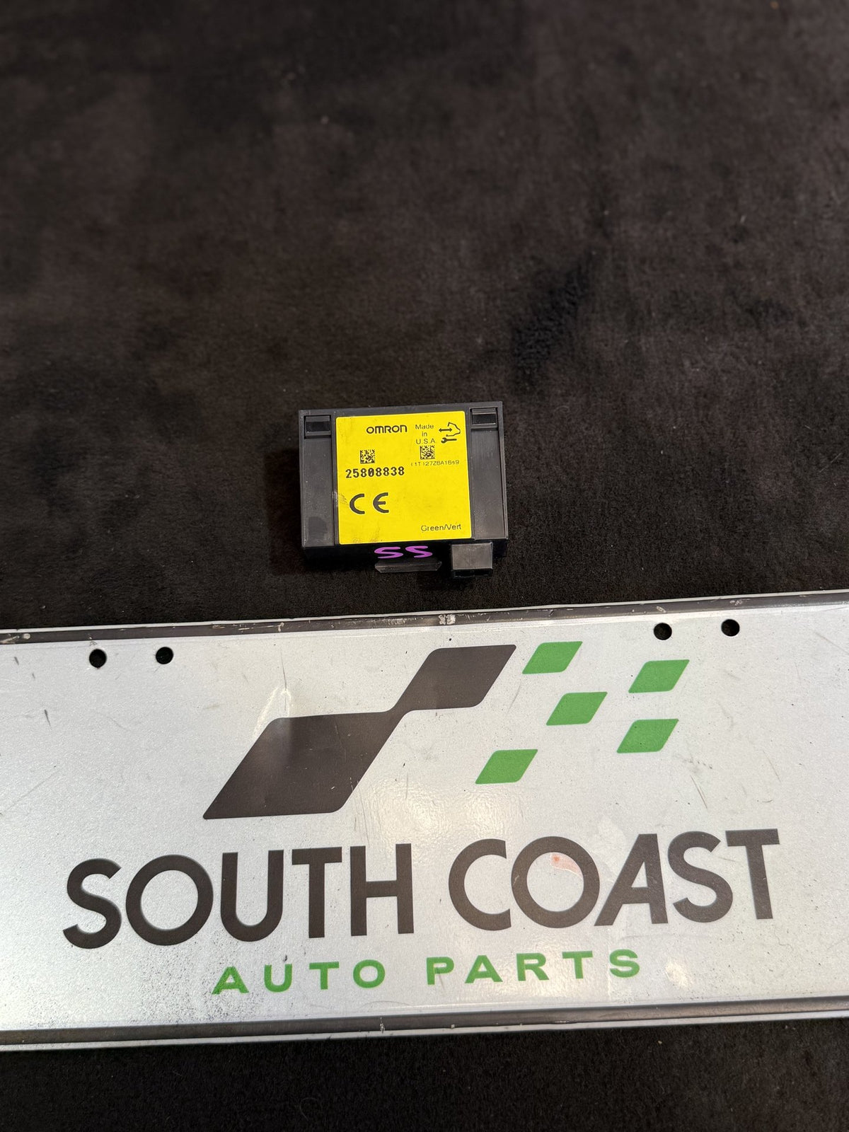2006-2010 Holden Commodore VE Remote Function Actuator 25808838