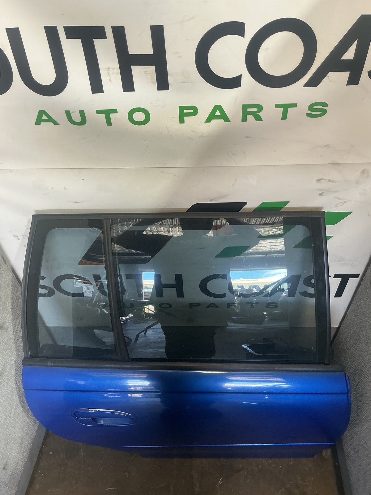 2005 Holden Adventra VZSX6 Right Rear Door