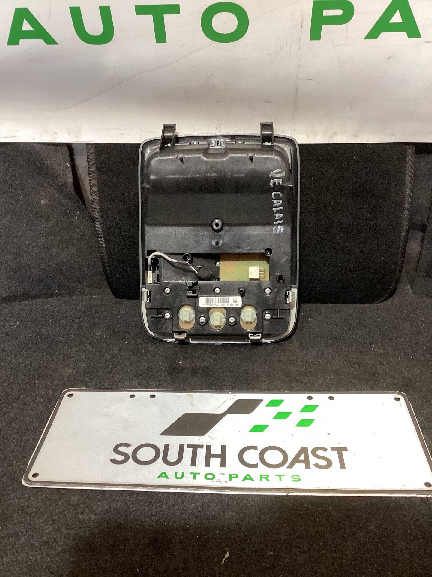2007 Holden Calais VE 6G1EX55768L940846 Roof Console