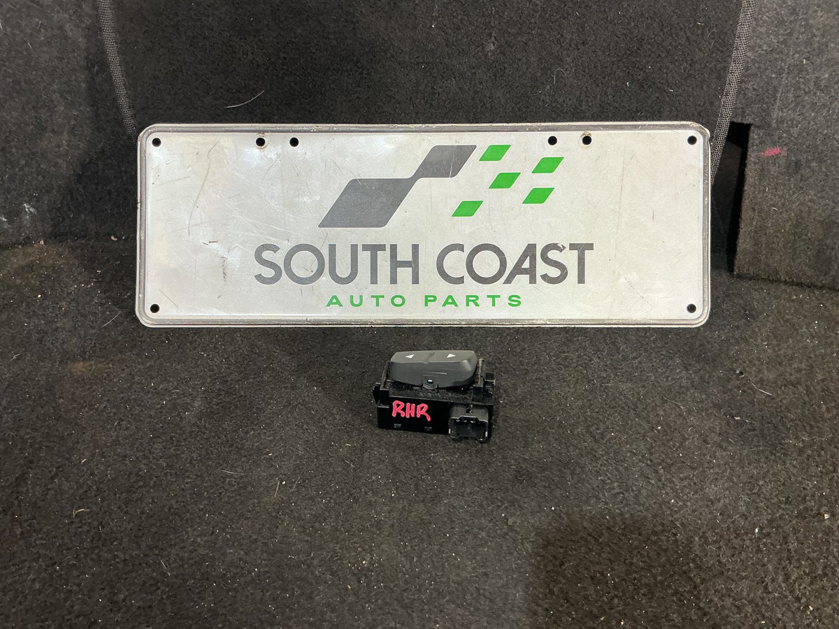 2009 Holden Commodore VE Right Rear Window Switch 92197634