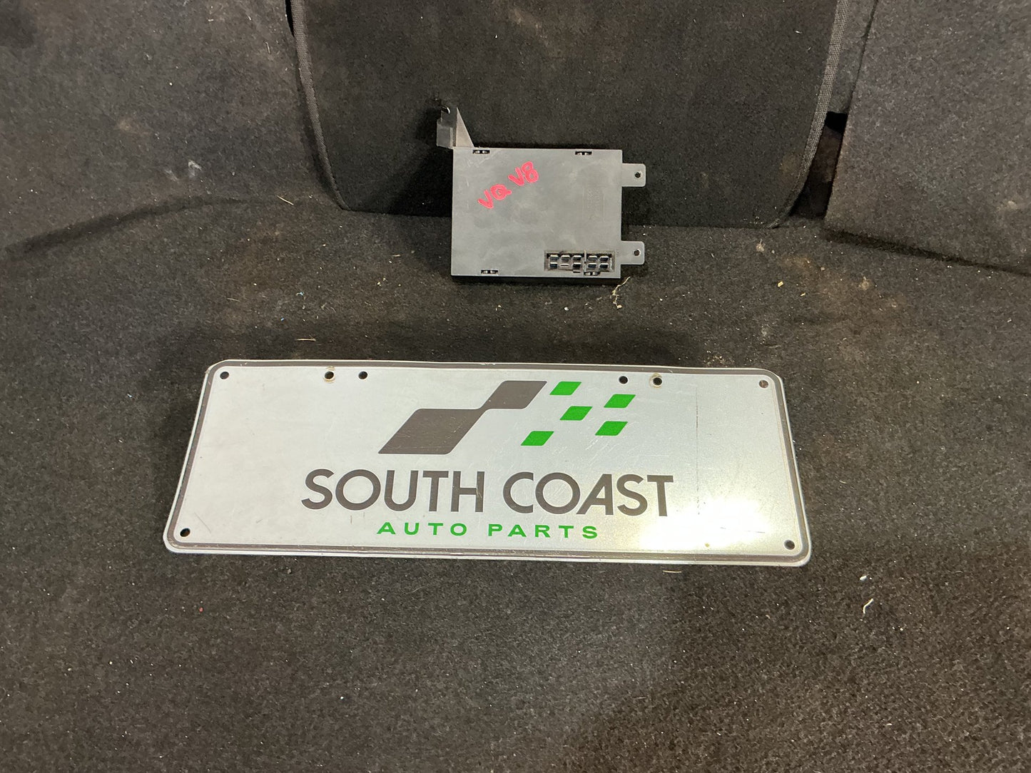 1990 Holden Statesman VQ 6H8VSY19UML459969 Power Window Module 92034559