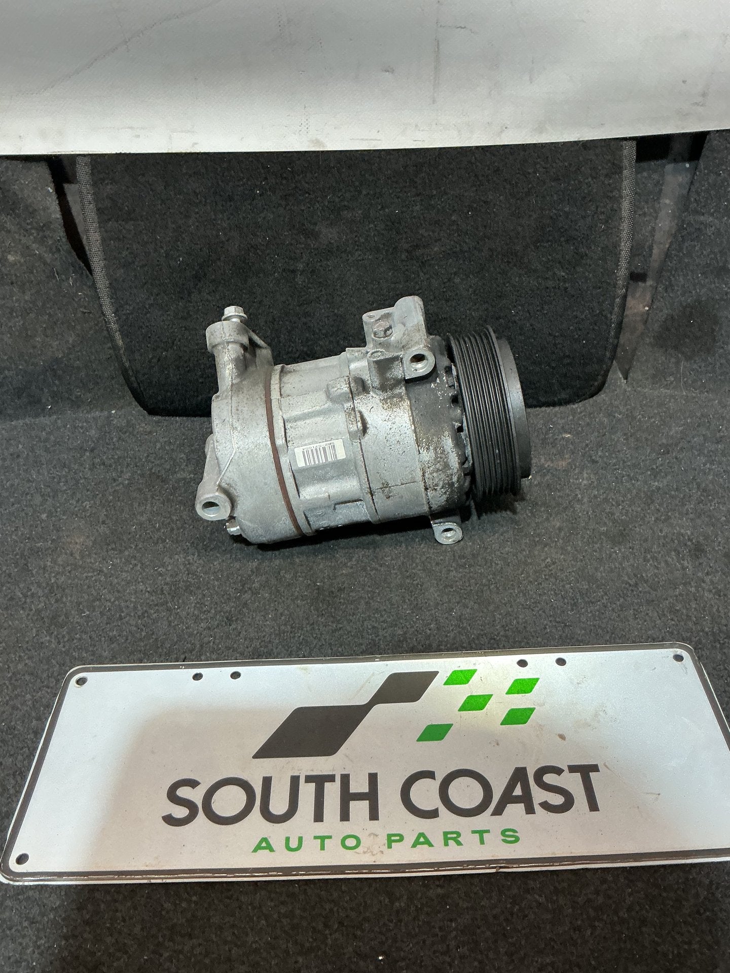 Holden Calais VE 6G1EX55768L940846 A/C Compressor 92157794