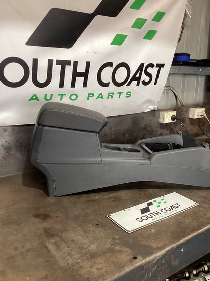 2018 Volkswagen Amarok Centre Console