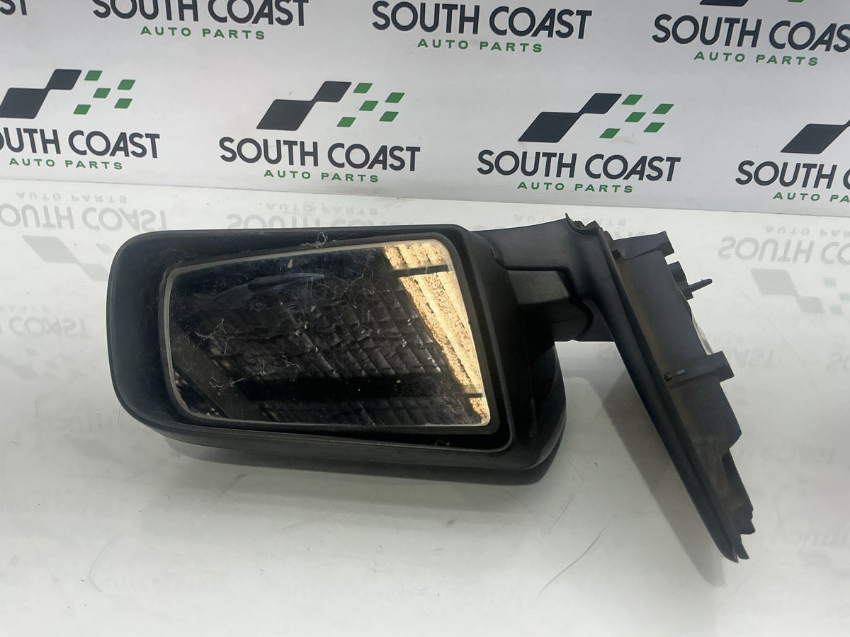 2005 Holden Adventra VZ 6G1ZM84785L518795 Right Door Mirror 92084919
