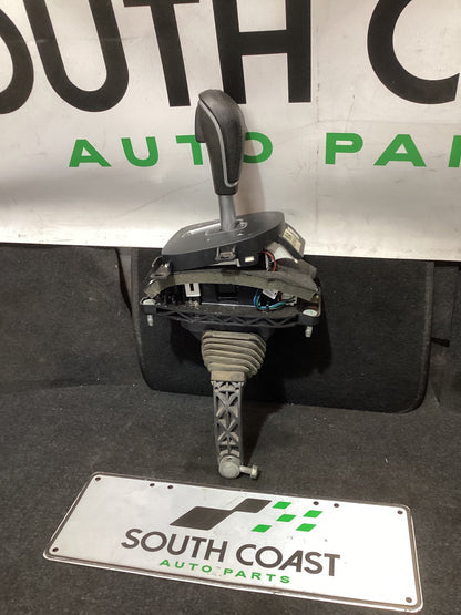 Holden Calais VE 6G1EX55768L940846 Automatic Shift Lever 92209926