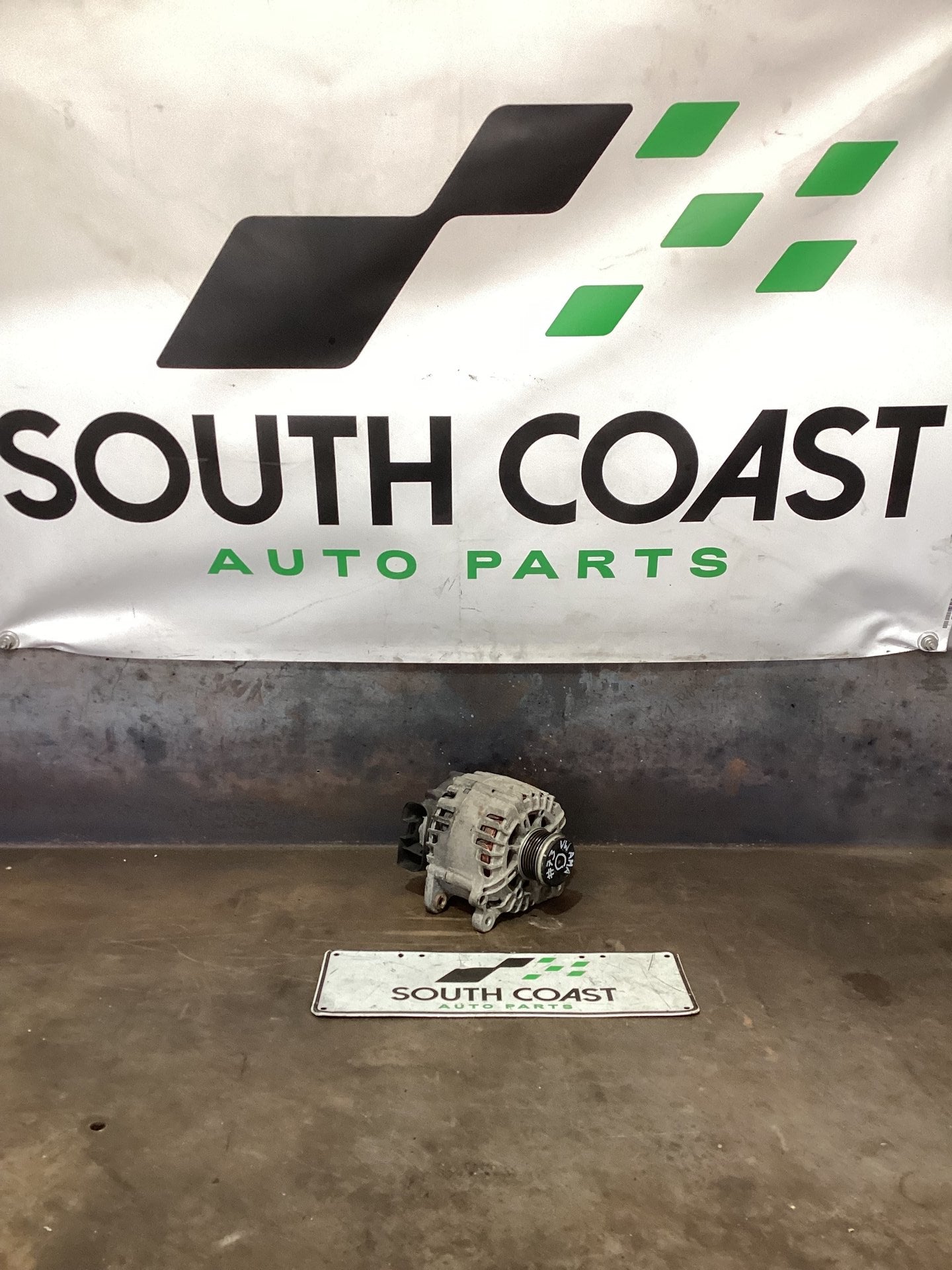 2018 Volkswagen Amarok Alternator 059903023T