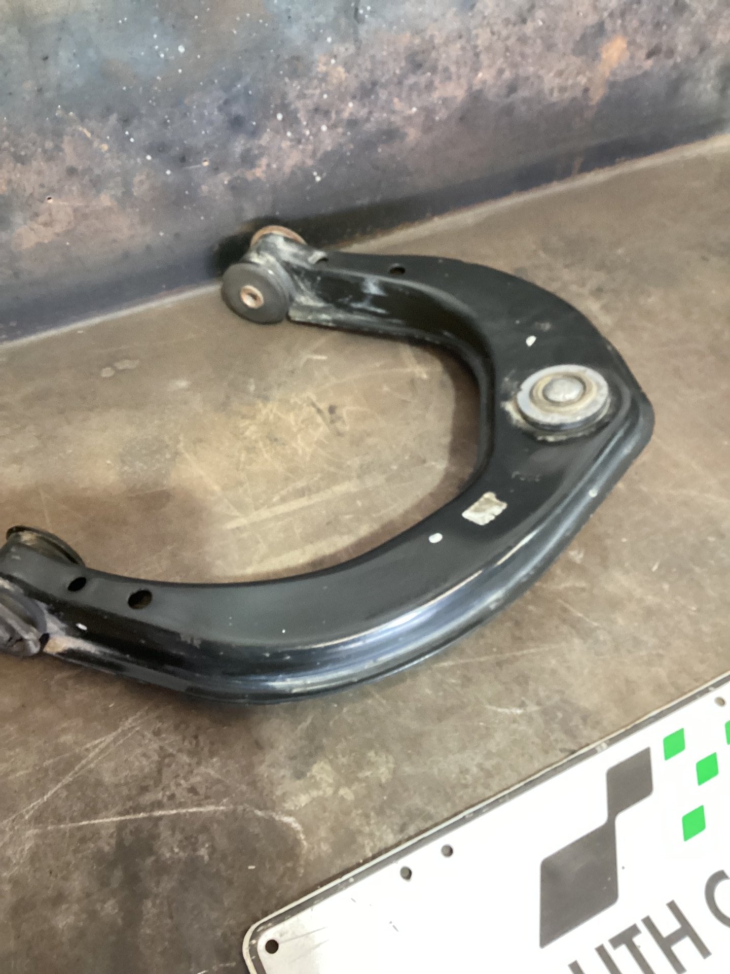 2018 Volkswagen Amarok Left Front Upper Control Arm LH2H0404070218