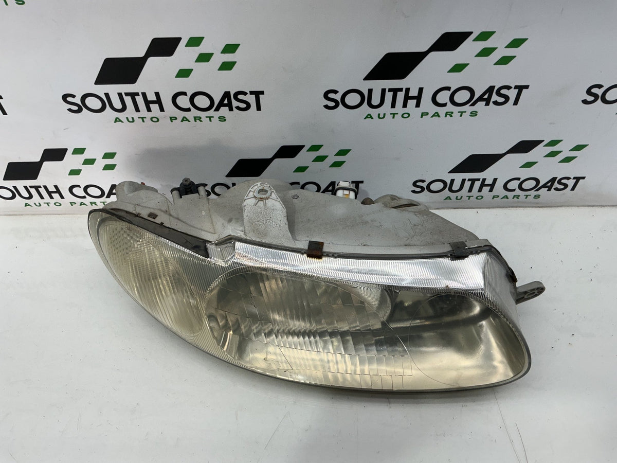 1999 Holden Commodore VT 6H8VTK69HXL423830 Right Headlight 92048542