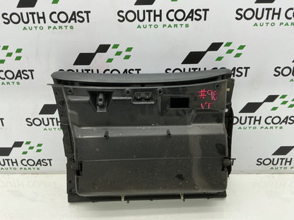 1999 Holden Commodore VT 6H8VTK69HXL423830 Glove Box