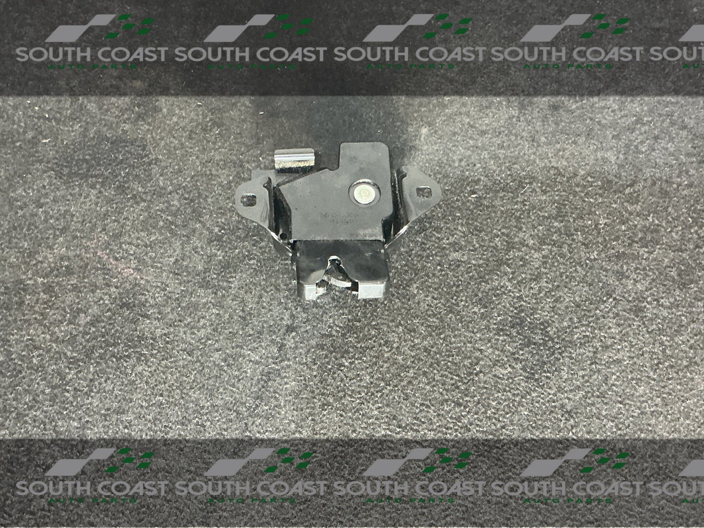 Holden Commodore VE  Centre Bootlid Lock Mechanism 92228108