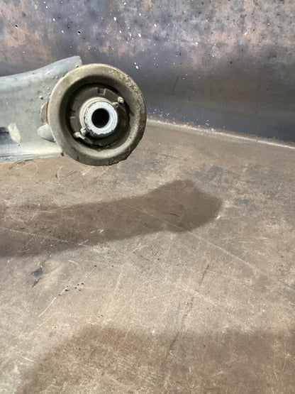 2018 Volkswagen Amarok Right Front Upper Control Arm RH2HD47022B