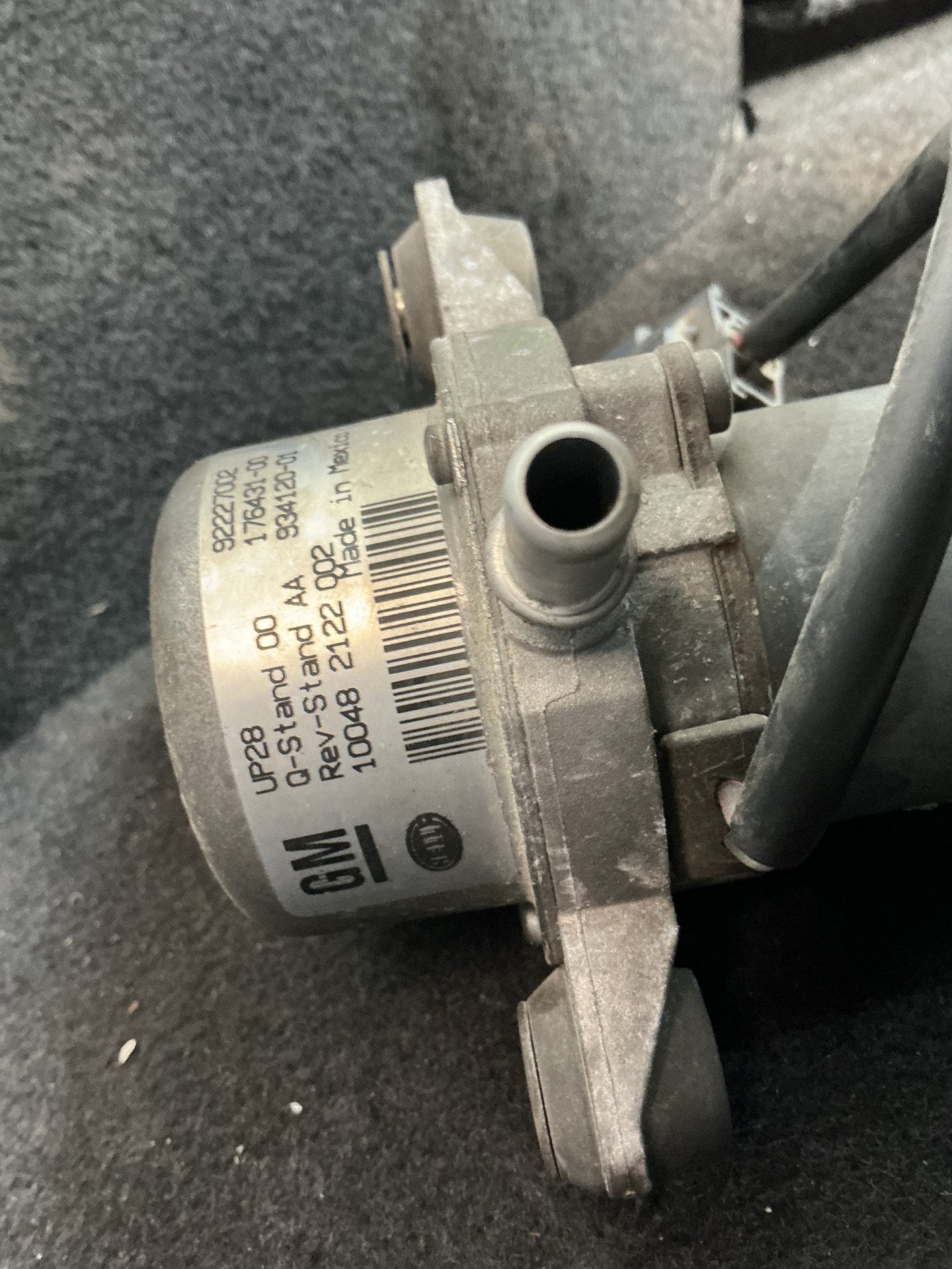 2017 Holden Commodore Brake Vacuum Pump VFLFXVACUUMPUMPPN92227002