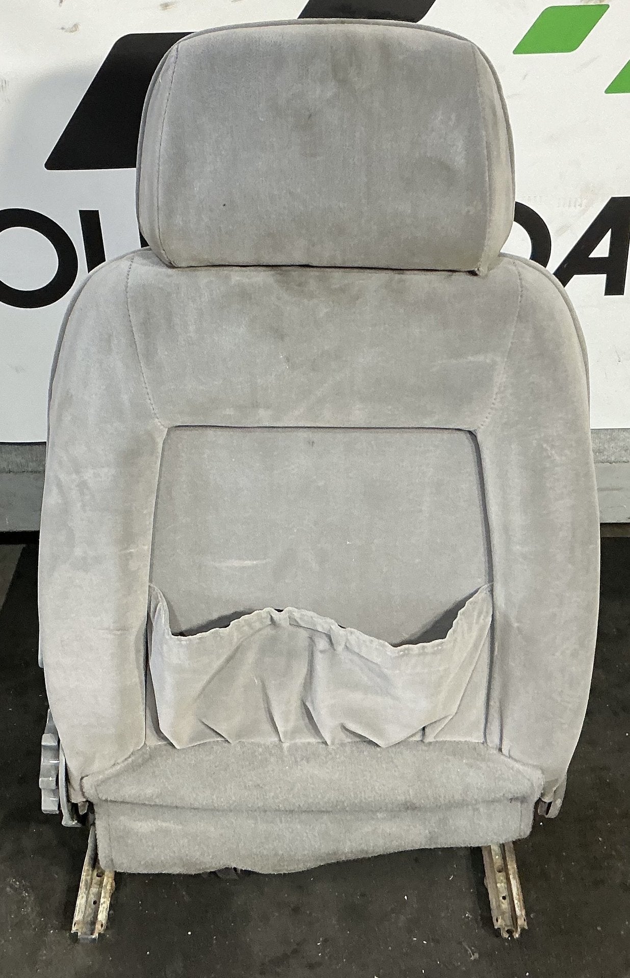 1993-1997 Holden Commodore VR Seats Set