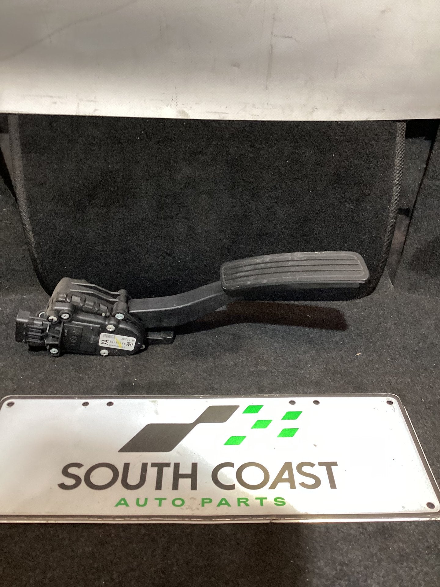 2007 Holden Calais VE 6G1EX55768L940846 Accelerator Pedal 92165102