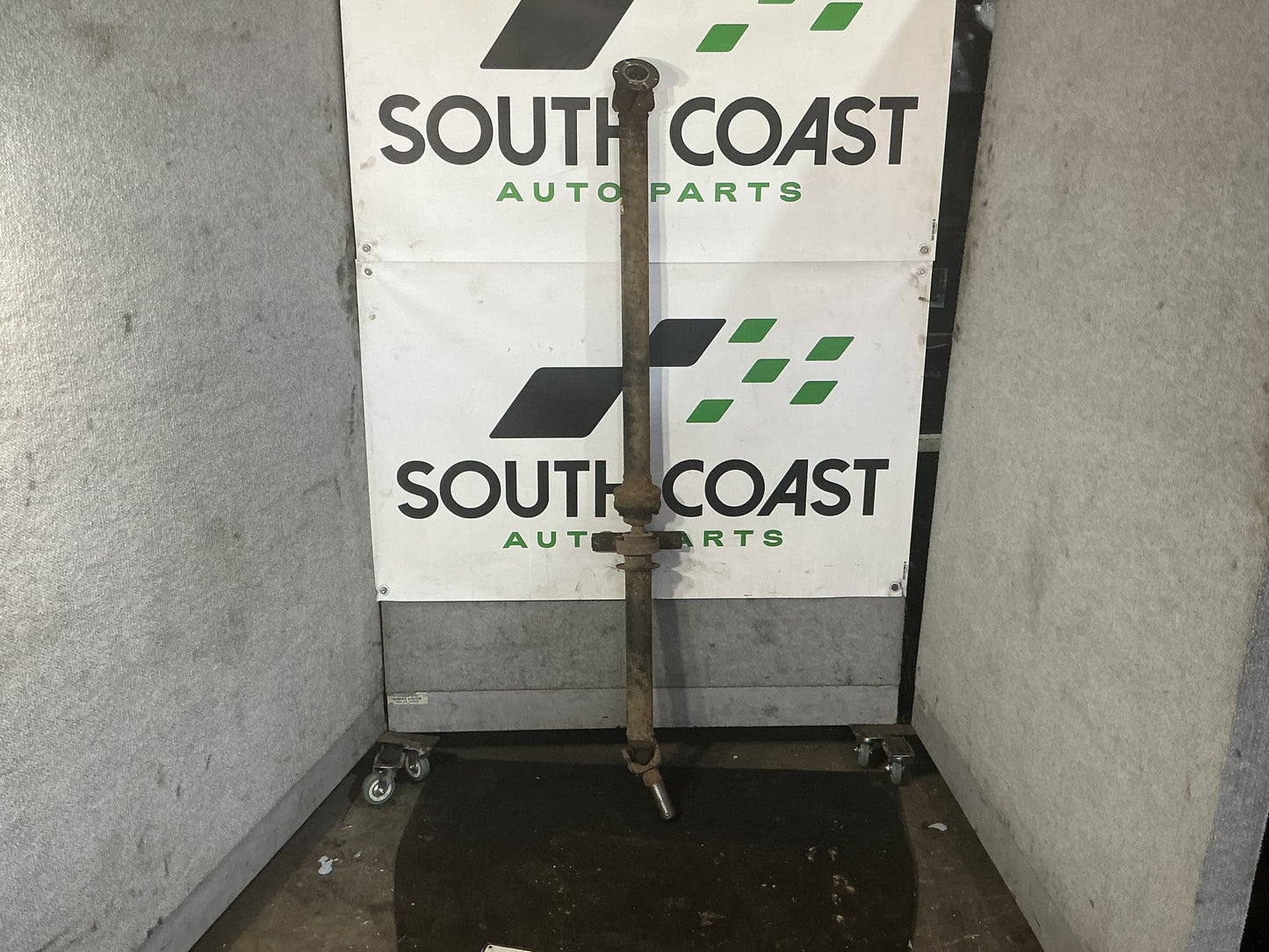 1990 Holden Statesman VQ 6H8VSY19UML459969 Two-Piece Drive Shaft