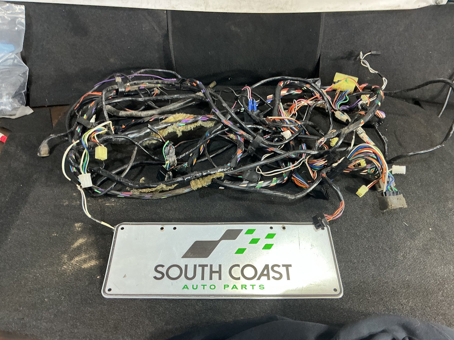 1990 Holden Statesman VQ 6H8VSY19UML459969 Wiring Harness 92035260