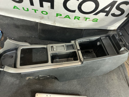 2005 Holden Commodore VZ  Centre Console