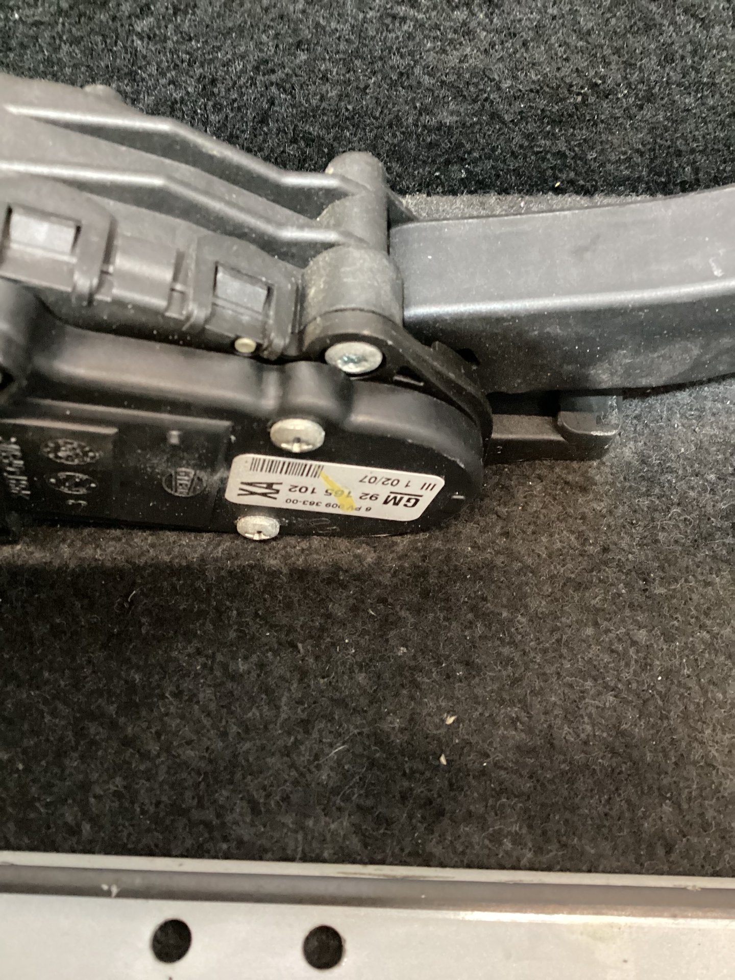 2007 Holden Calais VE 6G1EX55768L940846 Accelerator Pedal 92165102