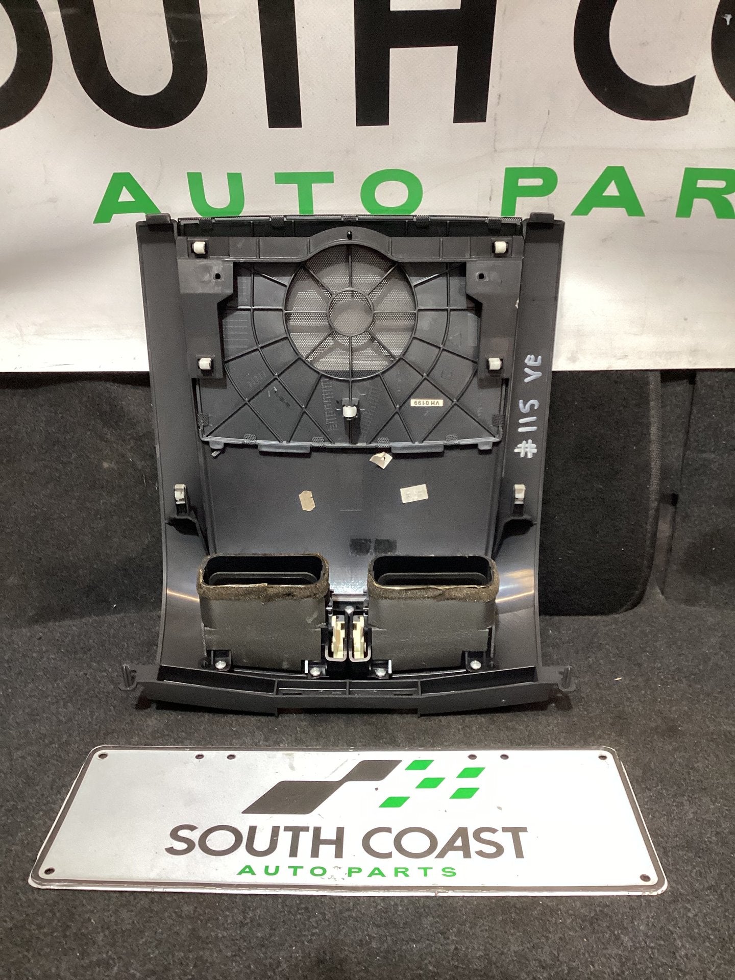 2007 Holden Calais VE 6G1EX55768L940846 A/C Vent Centre