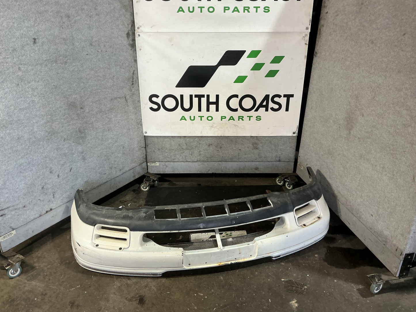 1990 Holden Statesman VQ 6H8VSY19UML459969 Front Bumper