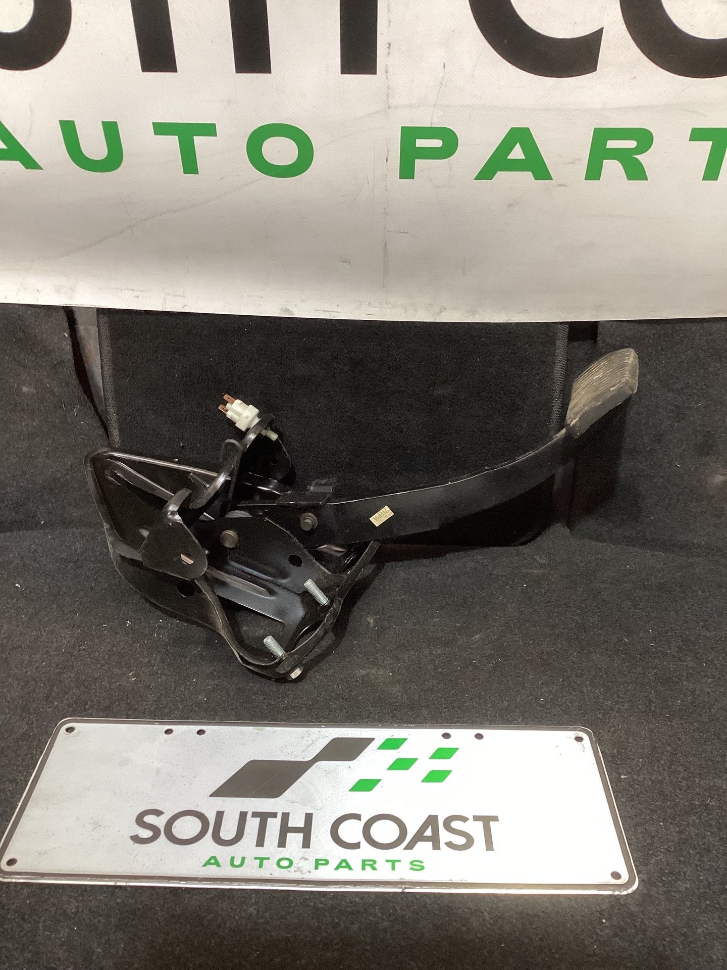 Holden Commodore VR  Brake Pedal
