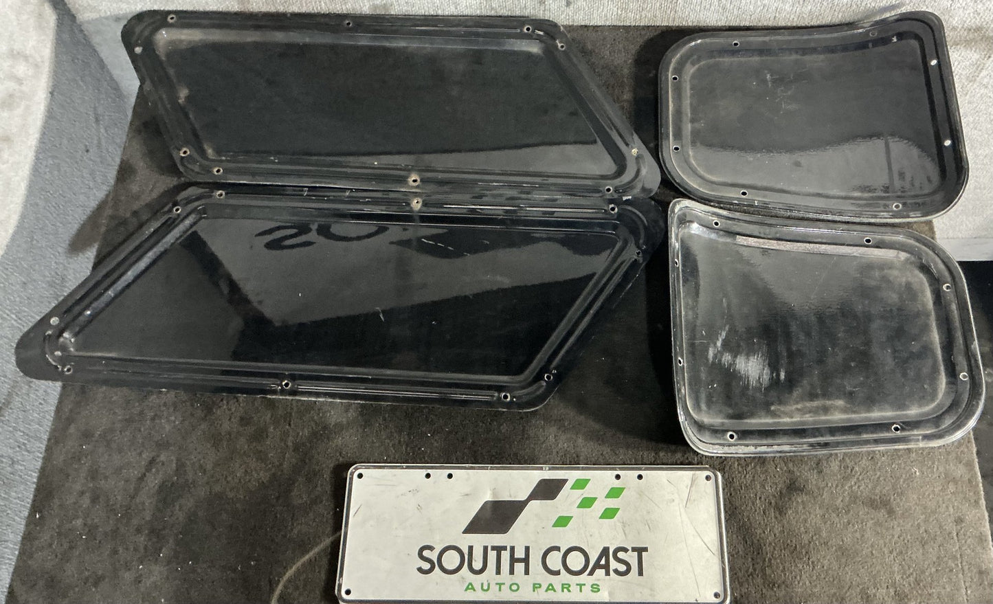2002 - 2005 Holden Commodore VU 6H8VUK80F2L904753 Tub Panels