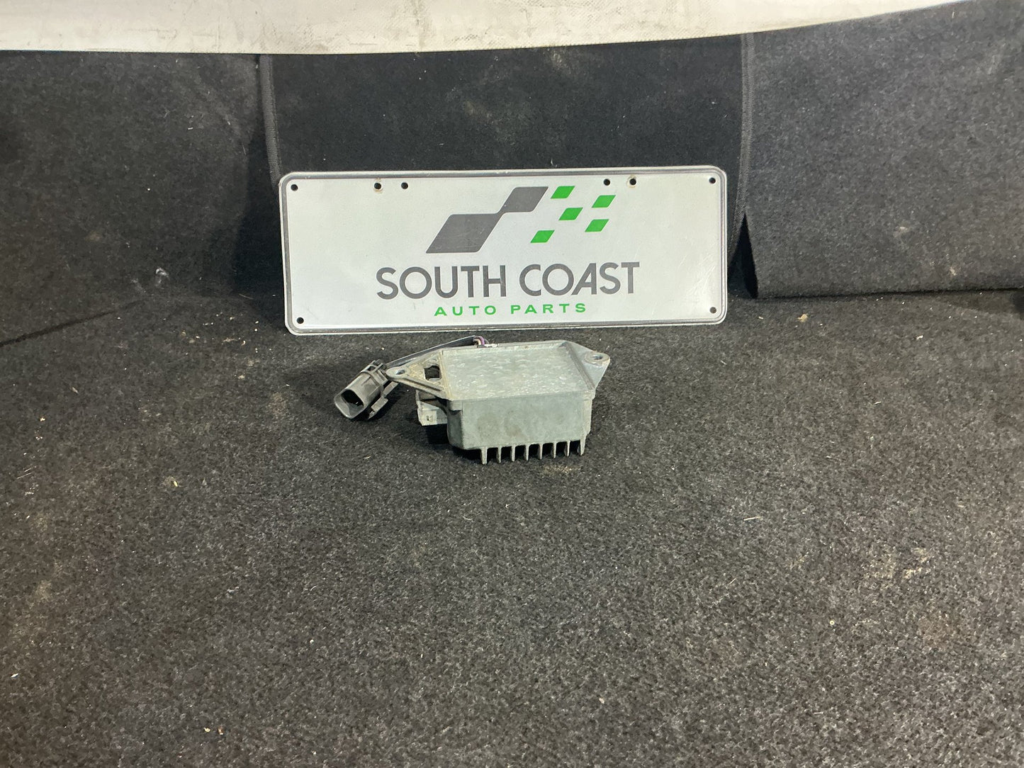 1990 Holden Statesman VQ 6H8VSY19UML459969 Electronic Ignition Module
