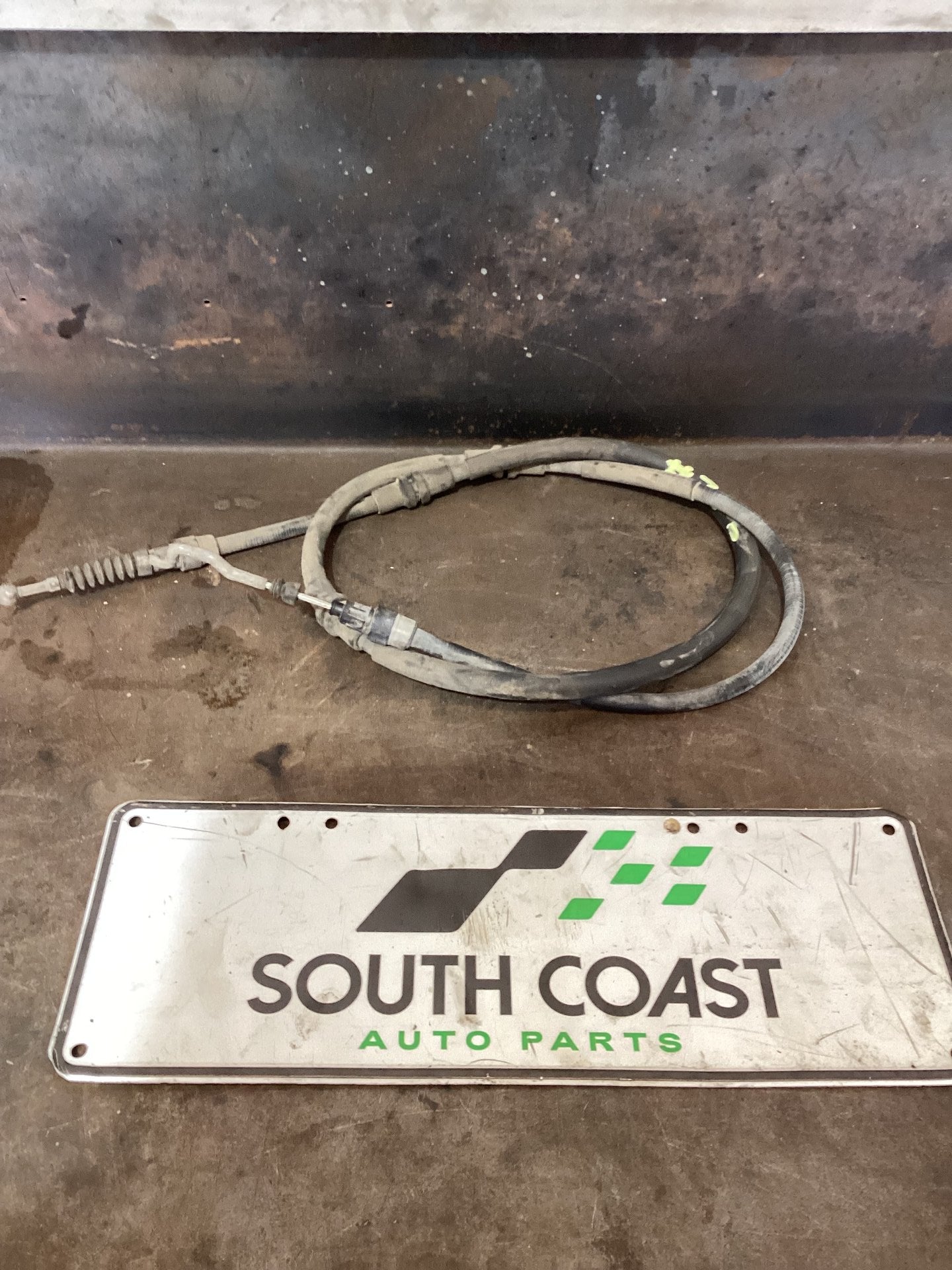 2018 Volkswagen Amarok Left Rear Hand Brake Cable