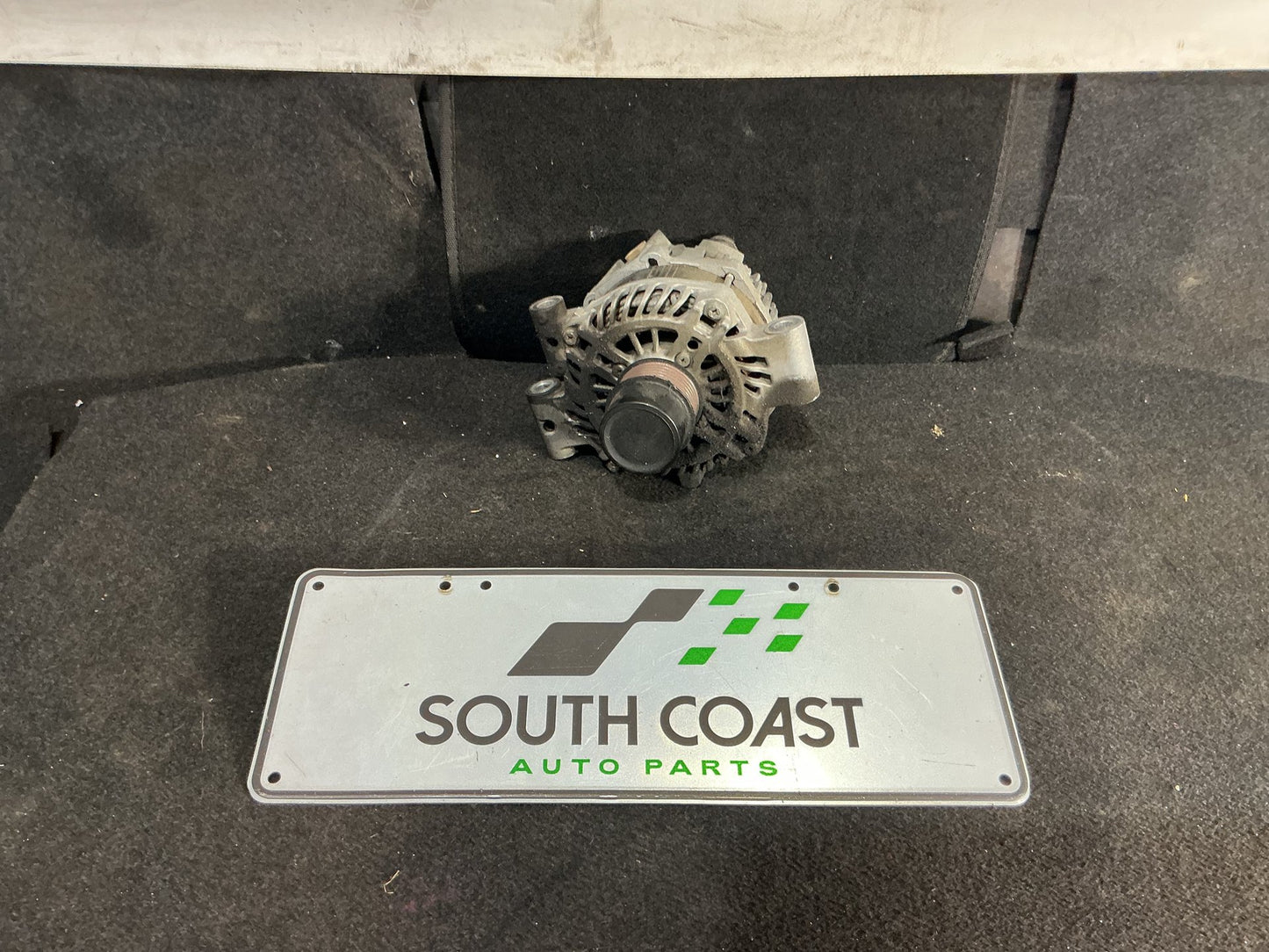 2009 Holden Calais VE  Alternator 92230902