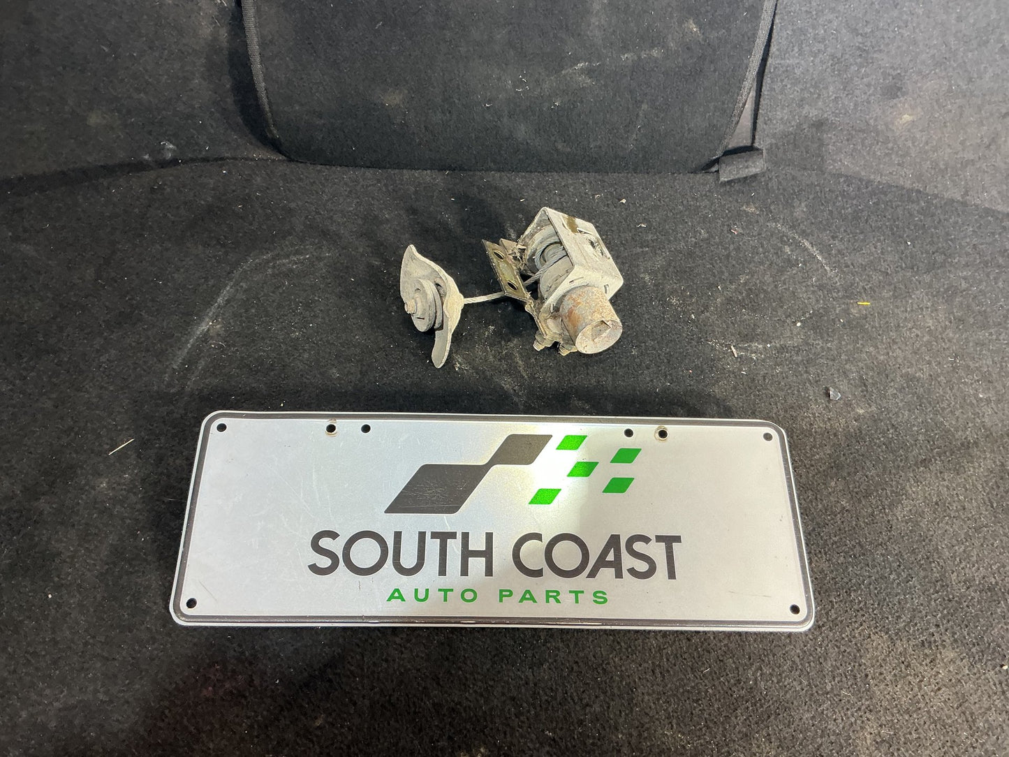 2000 Holden Commodore VS  Spare Wheel Winch