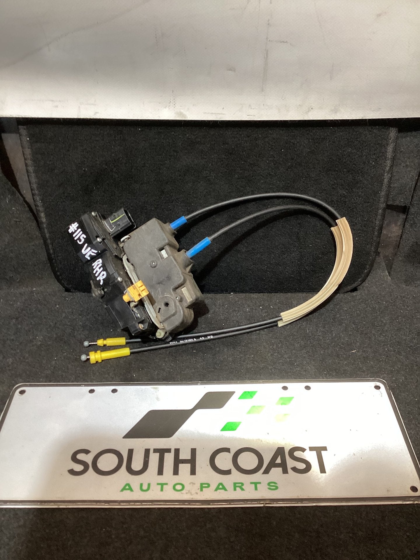 2007 Holden Calais VE 6G1EX55768L940846 Right Rear Door Lock Actuator 92190598