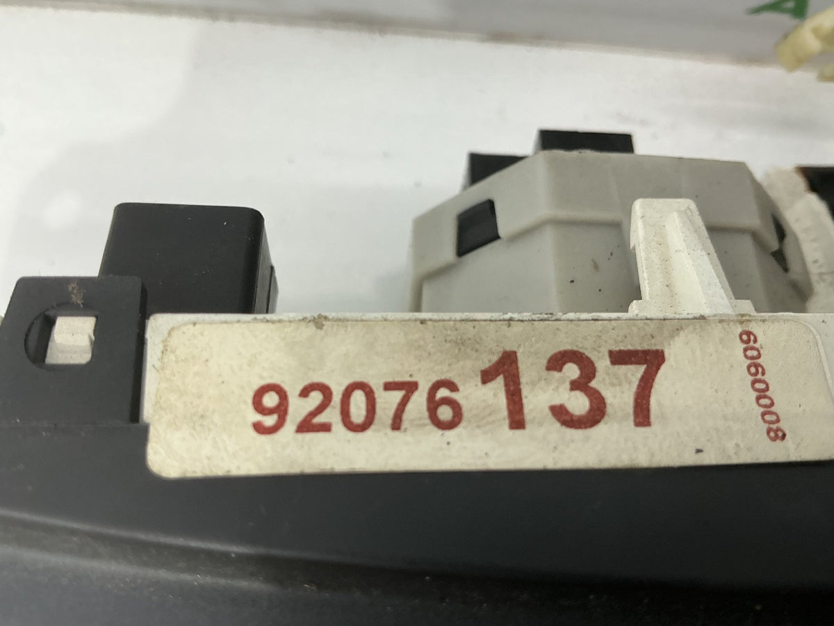 1999 Holden Commodore VT 6H8VTK69HXL423830 Heater/AC Controls 92076137