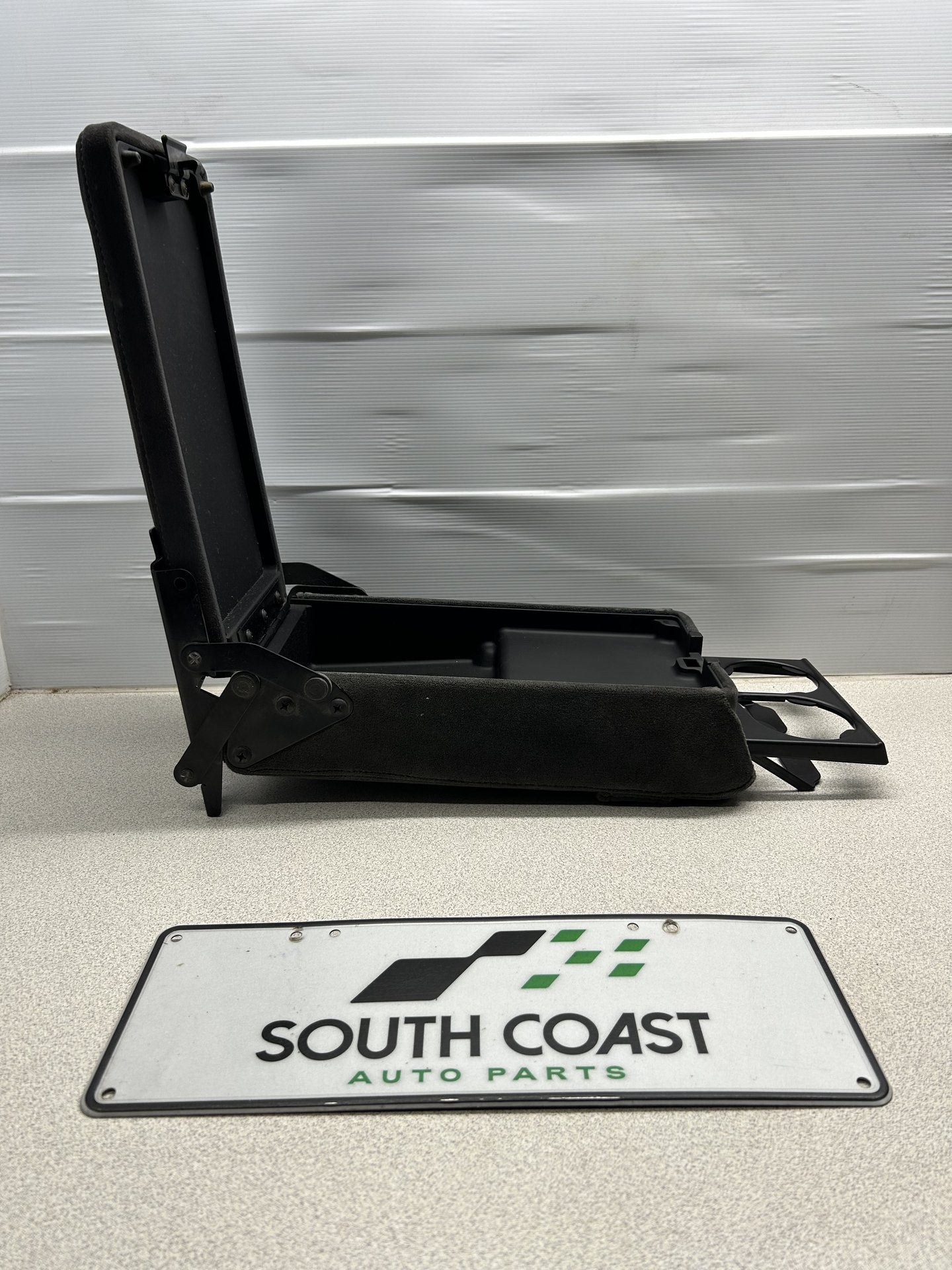 Holden Commodore VY  Armrest