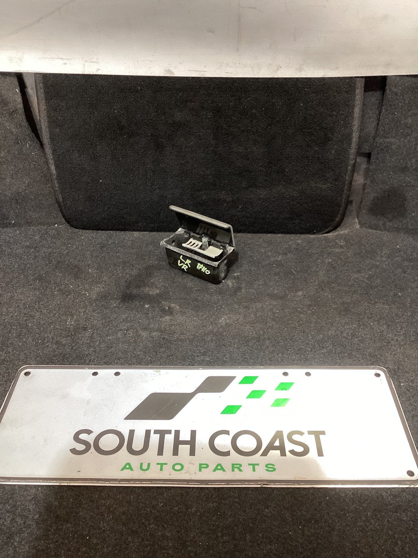 Holden Commodore VR  Ashtray