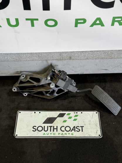 Holden Commodore VZ  Accelerator Pedal 92183446